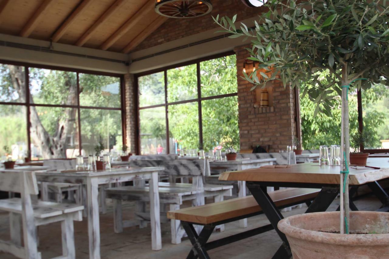 Honigtal Farmland Villa อายีโอส เยออร์ยิโอส ปากอน ภายนอก รูปภาพ